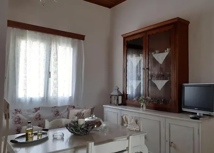 Tatil Evi Flower House Pitrofos